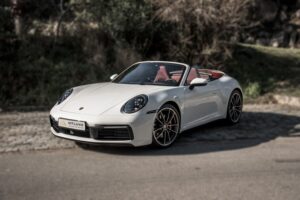 Renting Porsche 911